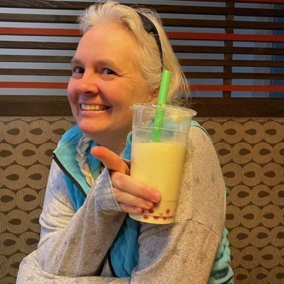 Meet your Posher, Paullette - Picture 1 of 1